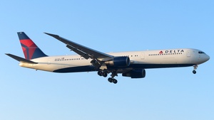 N827MH - Boeing 767-432(ER)