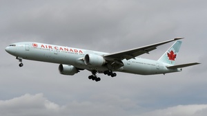C-FIVM - Boeing 777-333(ER)