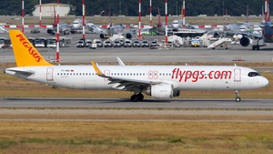 Photo of TC-RBB - Airbus A321-251NX operated by Pegasus Airlines
