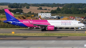 Photo of G-WUKM - Airbus A321-271NX operated by Wizz Air UK