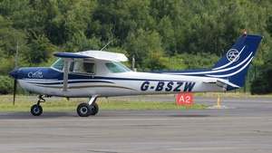 Photo of G-BSZW - Cessna 152 operated by SEMET Aviation