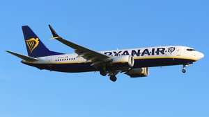 Photo of EI-IJX - Boeing 737 MAX 8-200 operated by Ryanair