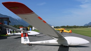 Photo of HB-1686 - Rolladen-Schneider LS4 operated by Groupement de vol à voile "Les Martinets"
