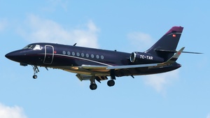 Photo of TC-TAR - Dassault Falcon 2000 operated by Black Eagle Aero