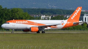 Photo with serial 5146 - Airbus A320-214