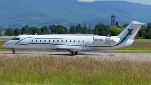 Photo with serial 8051 - Bombardier Challenger 850
