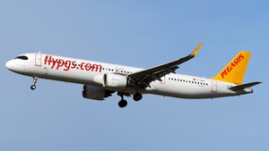 Photo of TC-RBU - Airbus A321-251NX operated by Pegasus Airlines