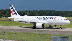 Photo of F-GKXZ - Airbus A320-214 operated by Air France