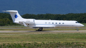 Photo of LV-KLH - Gulfstream GV operated by FLYZAR Servicios y Emprendimientos Aéreos