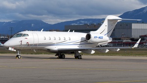 Photo of PP-MQS - Bombardier Challenger 300 operated by Private