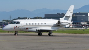 Photo of 9H-555MF - Gulfstream G200 operated by Luxwing