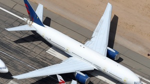 Photo of N861DA - Boeing 777-232(ER) operated by Delta Air Lines