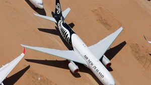 Photo of ZK-OKB - Boeing 777-219(ER) operated by Air New Zealand