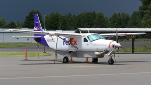 Photo of N880FE - Cessna 208B Super Cargomaster operated by FedEx Feeder (opb Empire Airlines)