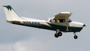 Photo of N234WA - Cessna 172M Skyhawk operated by Wiseman Aviation