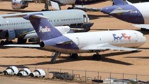 Photo of N462FE - Boeing 727-225(Adv)(F) operated by FedEx