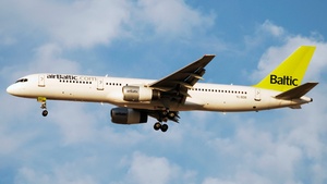 YL-BDB - Boeing 757-256
