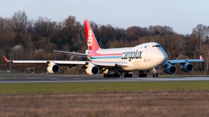 Photo of LX-TCV - Boeing 747-4R7F operated by Cargolux