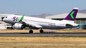 CC-AZM - Airbus A320-251N
