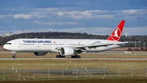 Photo of TC-LKB - Boeing 777-36N(ER) operated by Turkish Airlines