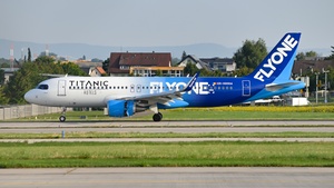 Photo of ER-00004 - Airbus A320-214 operated by FlyOne