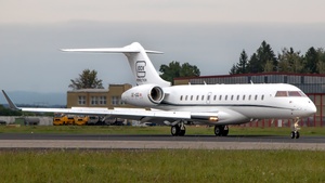 Photo of OE-IGG - Bombardier Global Express XRS operated by Glock Aviation