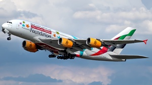 Photo of A6-EEP - Airbus A380-861 operated by Emirates