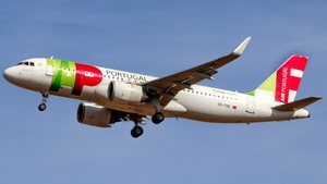 CS-TVE - Airbus A320-251N