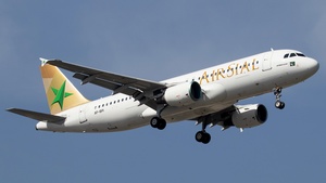 Photo of AP-BPI - Airbus A320-214 operated by AirSial