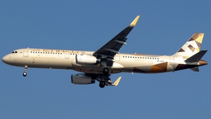Photo of A6-AEB - Airbus A321-231 operated by Etihad Airways