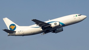 Photo of AP-BNW - Boeing 737-36E(BDSF) operated by Air Eagle