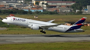 Photo of CC-BGU - Boeing 787-9 Dreamliner operated by LATAM Airlines
