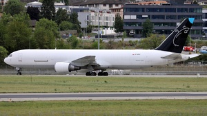 Photo of SP-MRH - Boeing 767-375(ER)(BDSF) operated by SkyTaxi