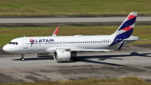 Photo of PR-XBA - Airbus A320-273N operated by LATAM Airlines Brasil