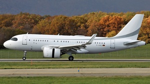 Photo of D-ANEO - Airbus A319-153N(CJ) operated by K5 Aviation