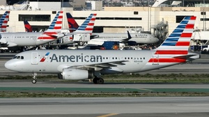 Photo of N816AW - Airbus A319-132 operated by American Airlines
