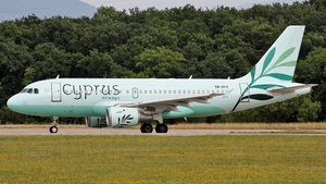 Photo of 5B-DCX - Airbus A319-114 operated by Cyprus Airways [2016]