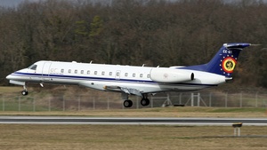 CE-01 - Embraer ERJ-135LR