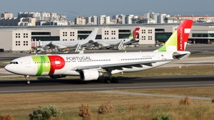 Photo of CS-TON - Airbus A330-202 operated by TAP Air Portugal