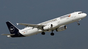 D-AISQ - Airbus A321-231