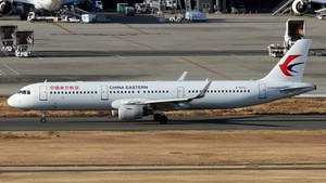 B-8232 - Airbus A321-211