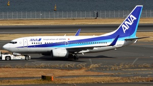 Photo of JA05AN - Boeing 737-781 operated by ANA All Nippon Airways (opb ANA Wings)