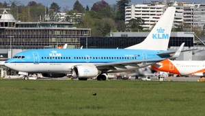 Photo of PH-BGL - Boeing 737-7K2 operated by KLM Royal Dutch Airlines