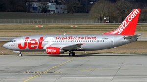G-CELG - Boeing 737-377