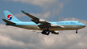 Photo of HL7462 - Boeing 747-4B5F operated by Korean Air Cargo