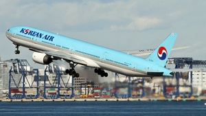 Photo of HL7534 - Boeing 777-3B5 operated by Korean Air