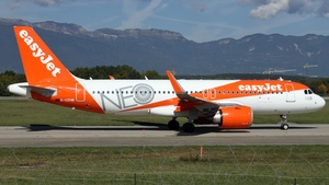 G-UZHB - Airbus A320-251N