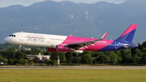 HA-LXD - Airbus A321-231