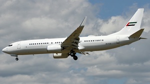A6-FZZ - Boeing 737-8KN