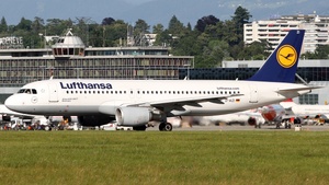 D-AIZI - Airbus A320-214